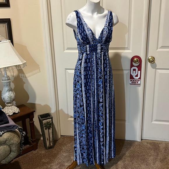 Tommy Bahama Dresses & Skirts - Tommy Bahama Maxi dress blue floral.
